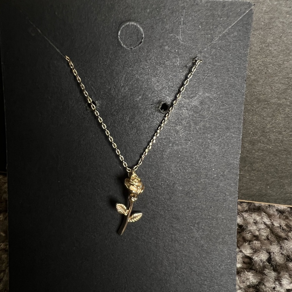 Rose Necklace - Picture 2 of 3